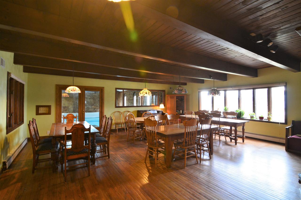 Hop & Vine Inn Fennville Esterno foto